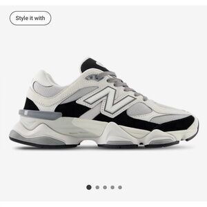 New Balance 9060 Shoes in Black and Gray